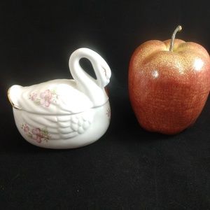🦚Lefton swan trinket box, vintage